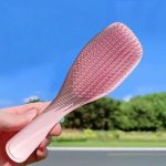 Anti-Static Tangle-Free Comb